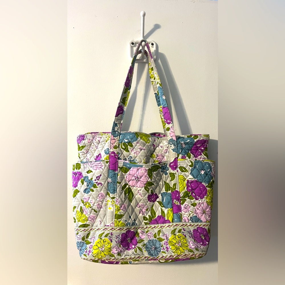 CLEAN Vibrant Floral Tote Bag with Quilted Fabric and Two Straps